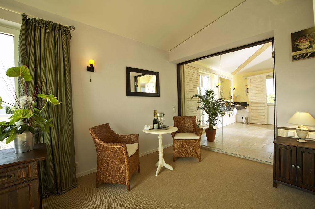 Hotel Hirschen In Freiburg-Lehen Extérieur photo